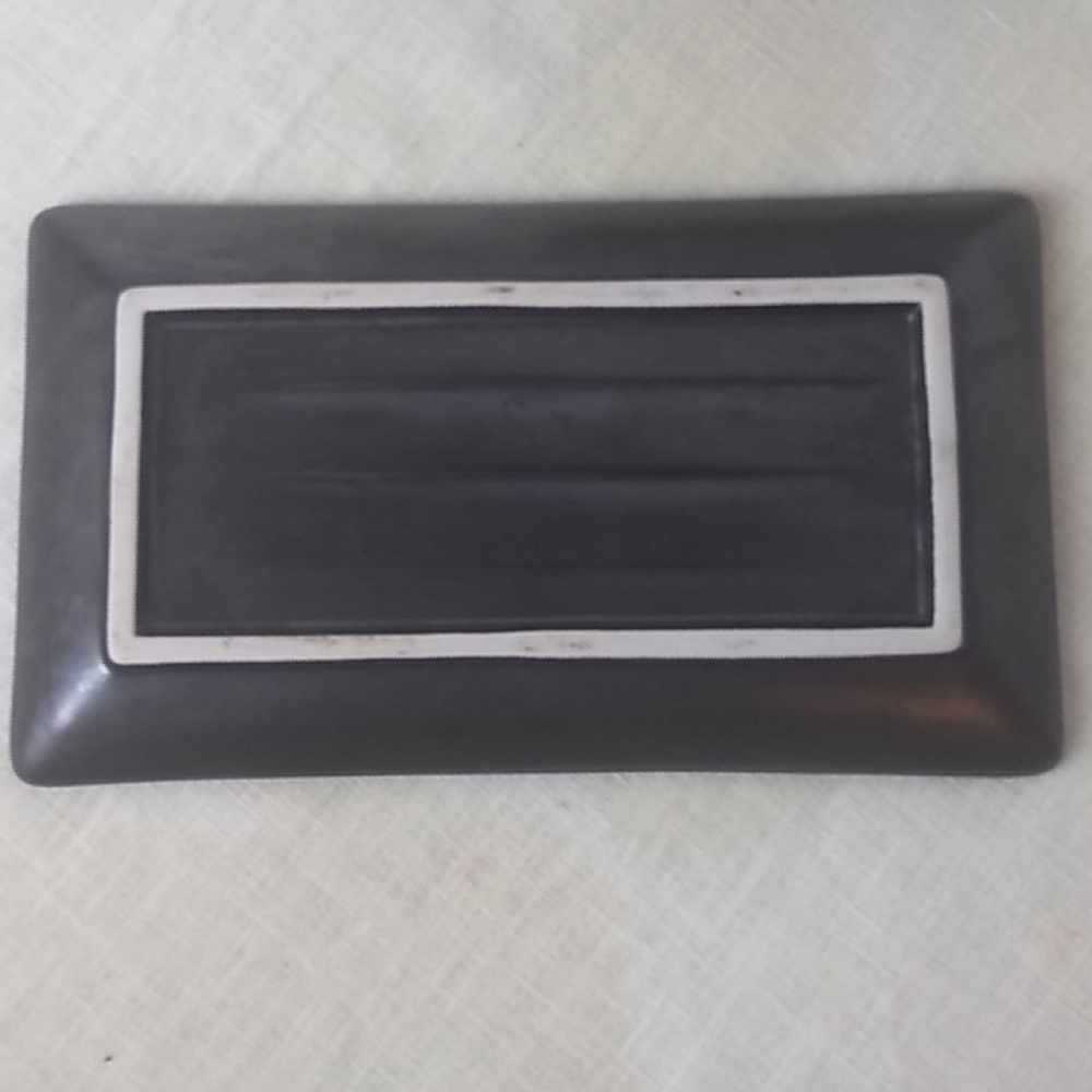 Matte Black Rectangular Tray - Picture 3 of 4